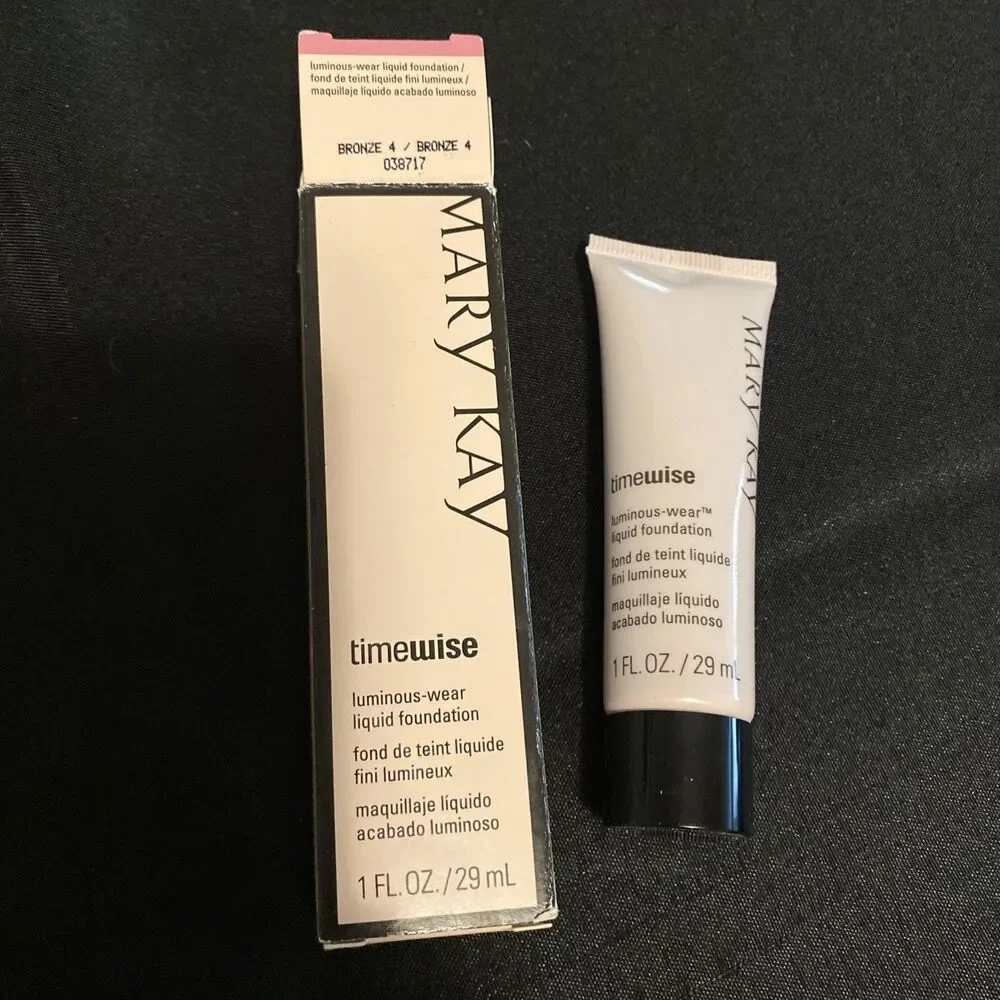 Mary Kay Timewise Luminous Foundation Bronze 4